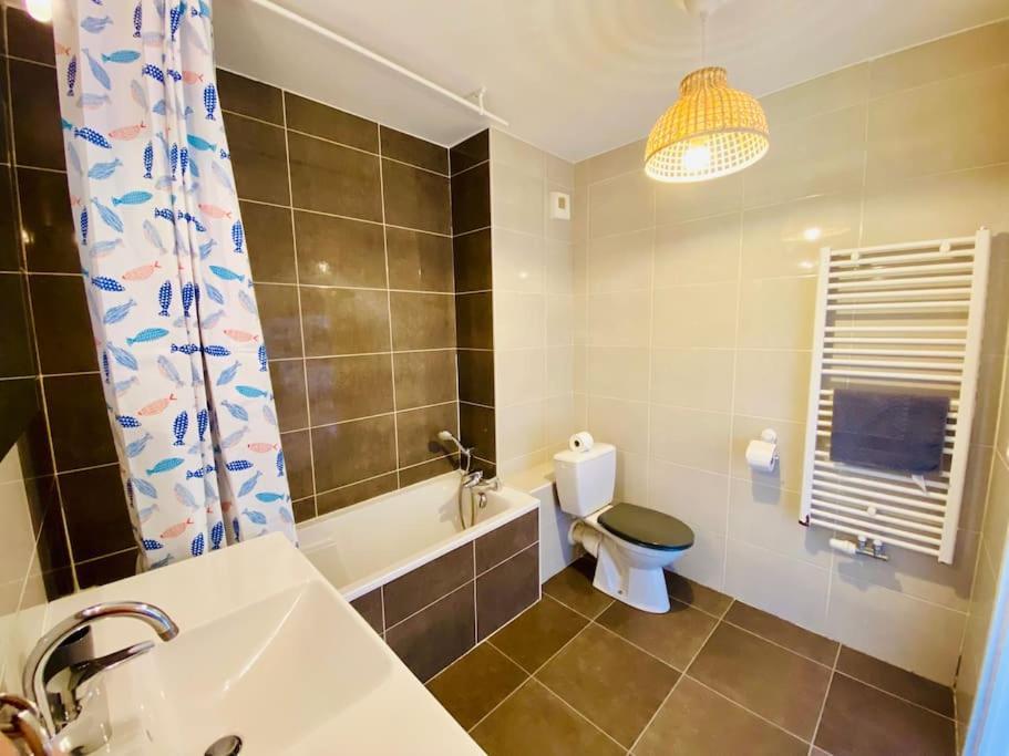 "Loulou" T1 Moderne Et Lumineux, Centre Ville, Wifi, Parking Sete Luaran gambar